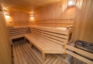 朋友阿杰不堪工作重压，探索成都桑拿场所觅解压之道