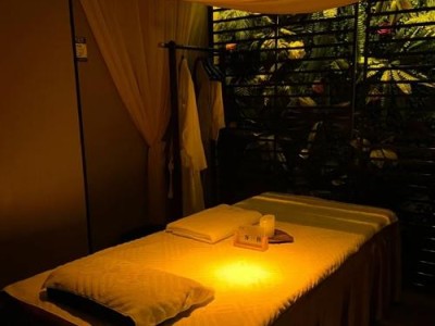 金融行业八年李哲身心俱疲，求靠谱成都高端SPA推荐？